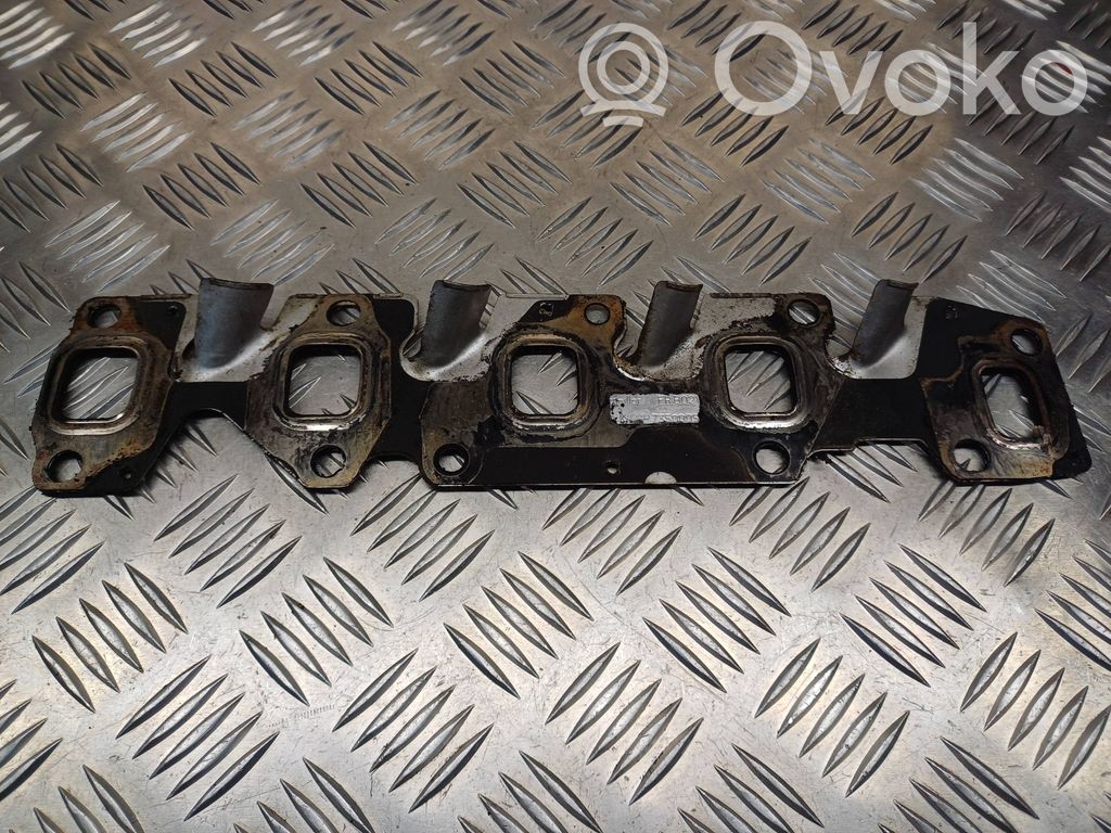 Fiat Doblo Cita veida izmešu kolektora detaļa (-s) 