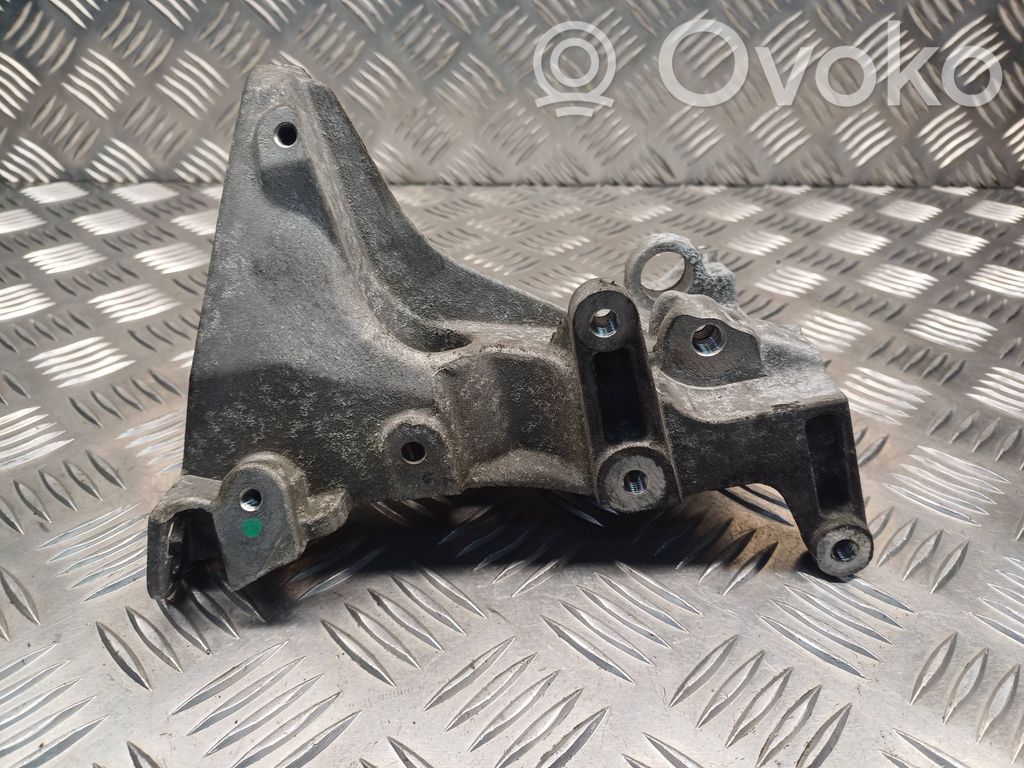 Peugeot 308 Suport generator/alternator 