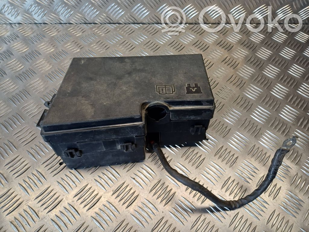Ford Focus C-MAX Juego de caja de fusibles 