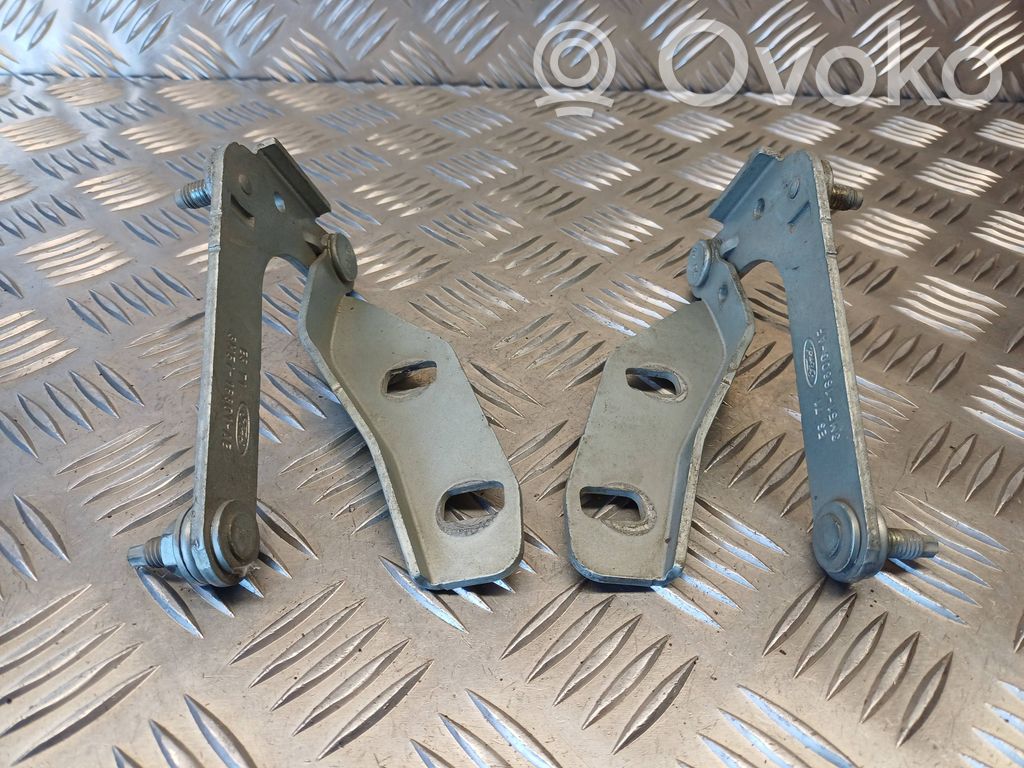 Dzinēja pārsega eņģe (-es)   3M5116800AF,3M5116801AE