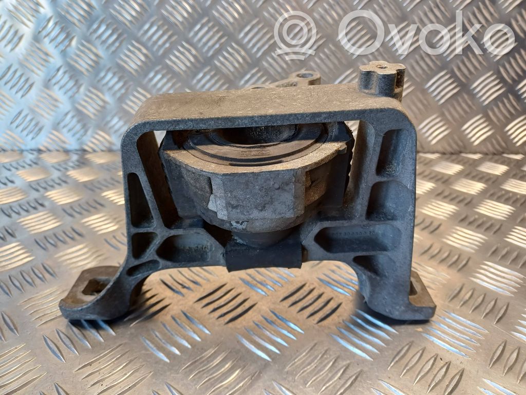 Mazda 3 I Engine mount bracket 