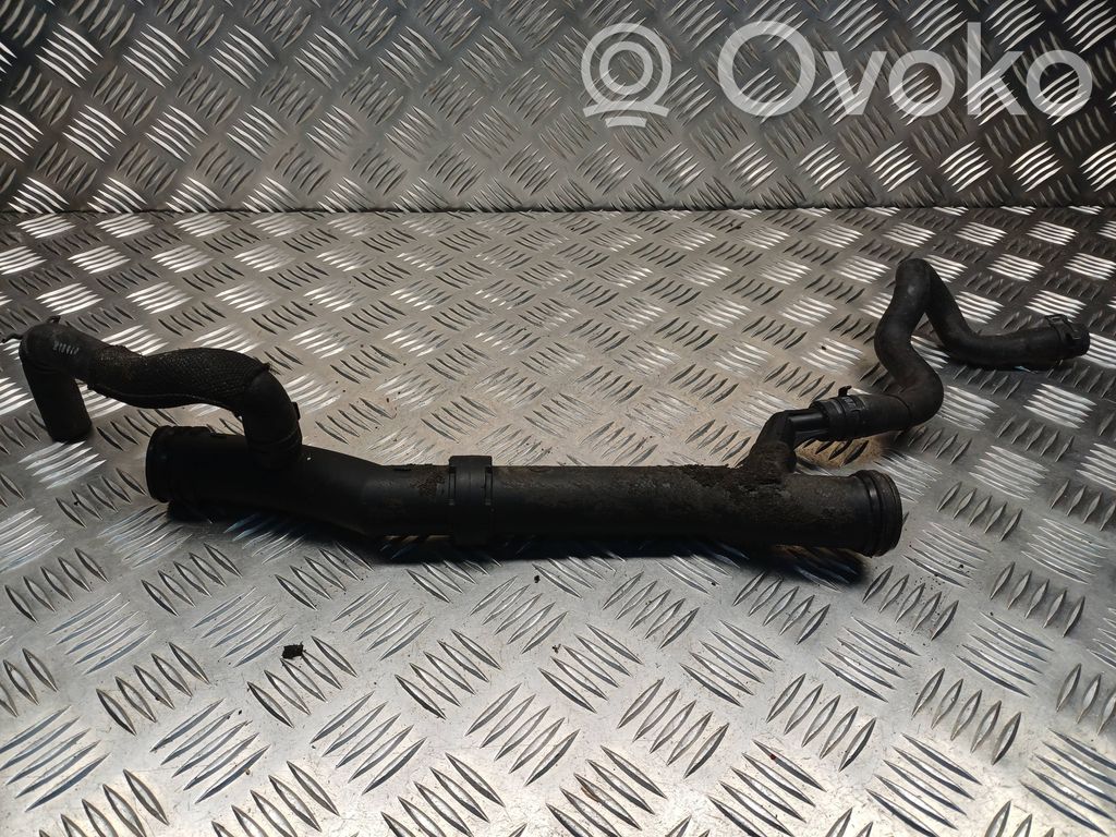 Engine coolant pipe/hose   03C121065F