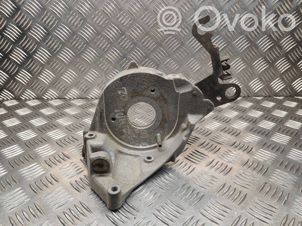 Peugeot 607 Fuel pump bracket 