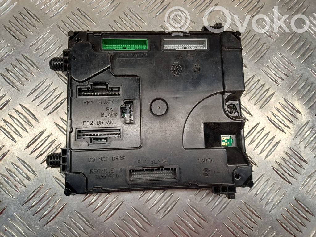 Renault Laguna III Comfort/convenience module 