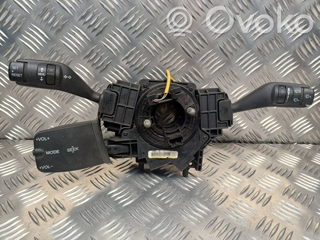 Ford Focus Wiper turn signal indicator stalk/switch 