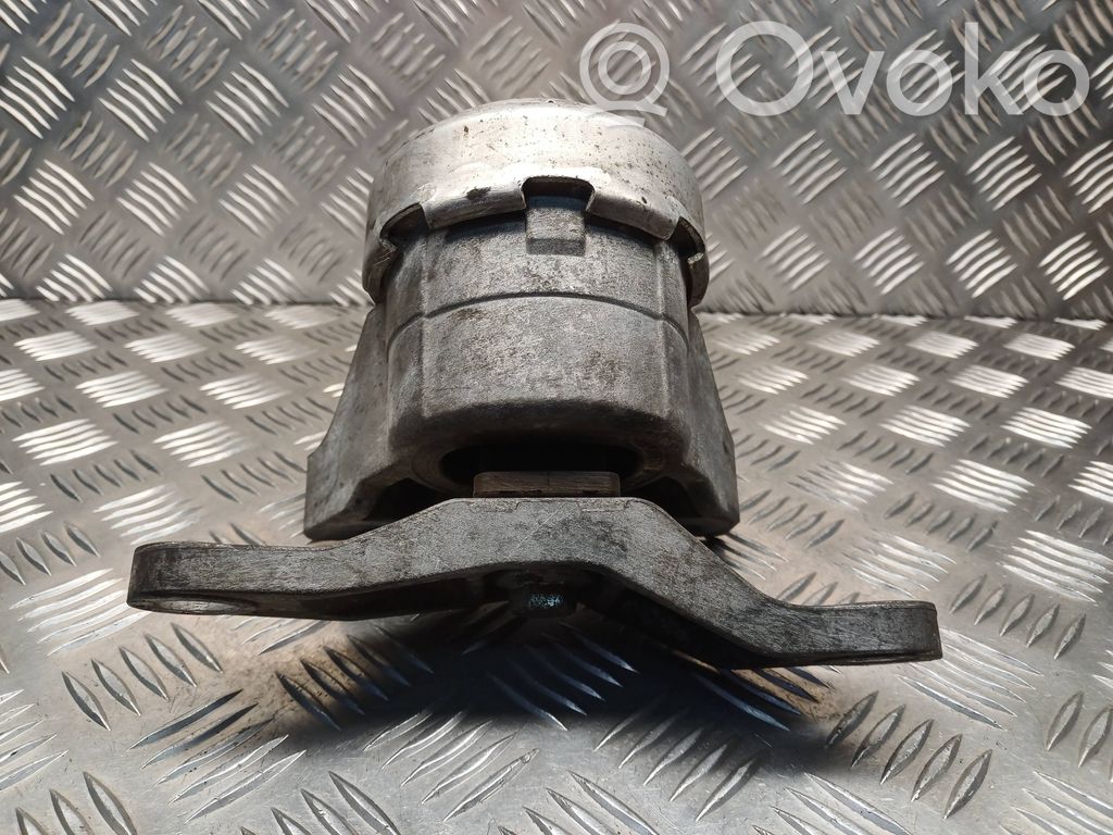 Ford S-MAX Engine mount bracket 