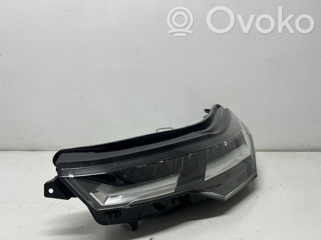 Renault Captur II Headlight/headlamp 