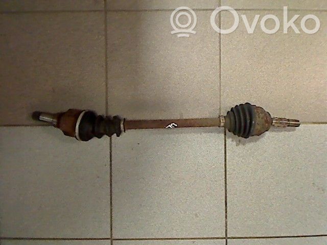 Citroen C2 Priekšējā pusass 
