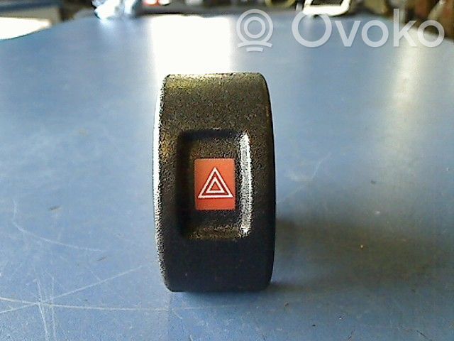 Opel Astra G Windshield washer fluid reservoir/tank 