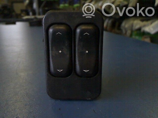 Opel Astra G Interruptor del elevalunas eléctrico 