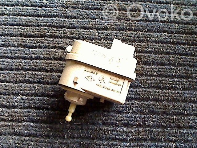 Renault Laguna I Motor reglare nivel far 