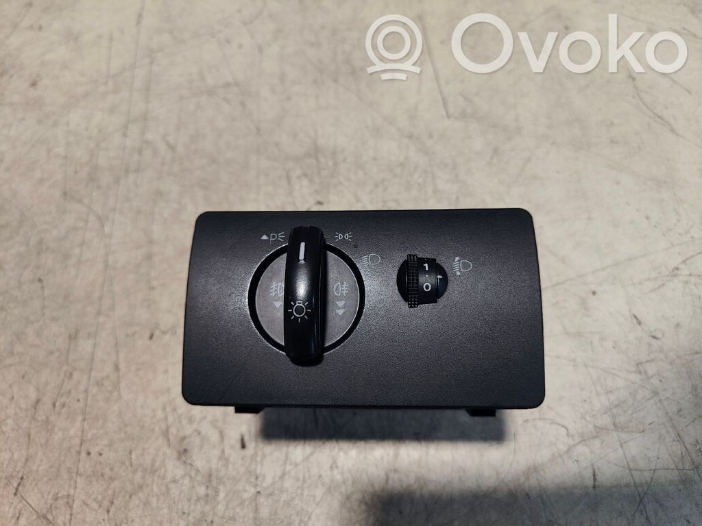 Ford Mondeo Mk III Light switch 