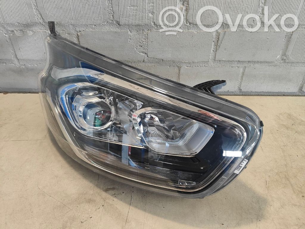 Ford Transit Custom Headlight/headlamp 