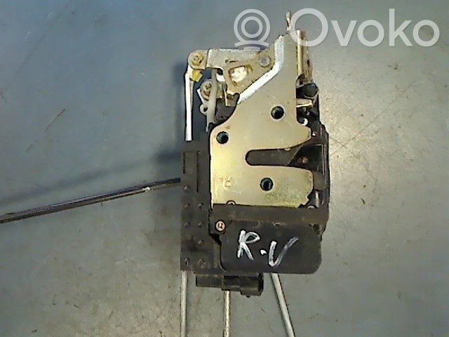 Cerradura de puerta delantera