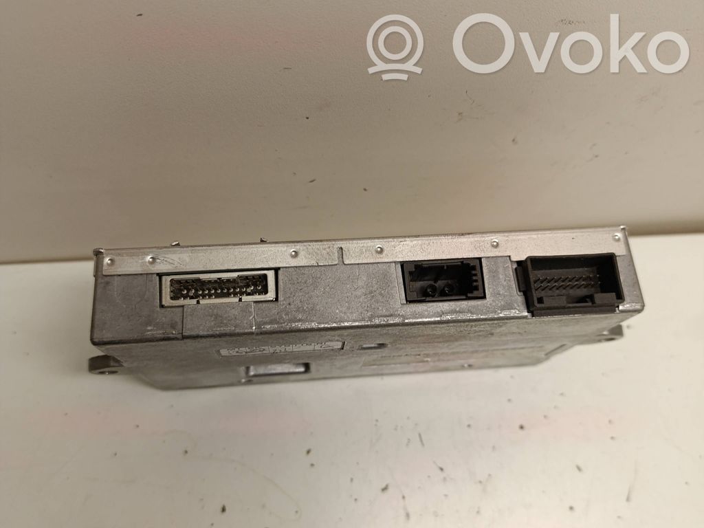 Multimedian ohjauslaite   4E0035729,8T0035729N
