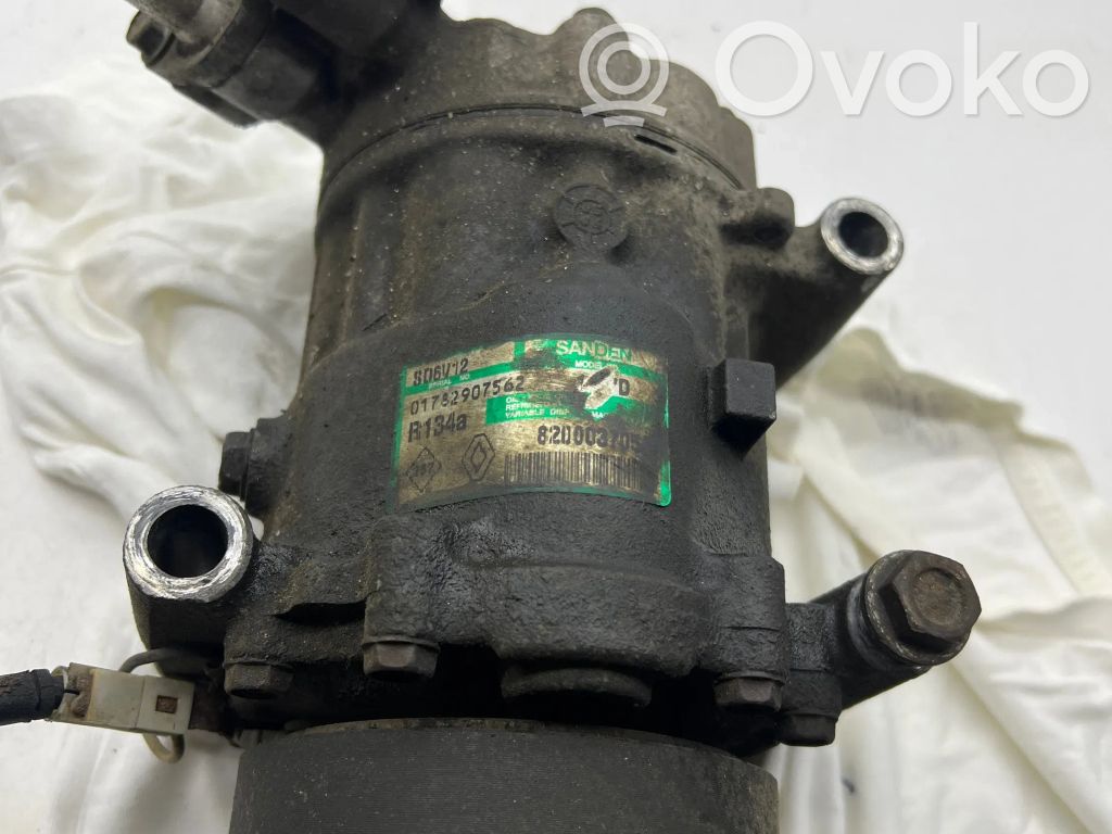 Renault Clio III Ilmastointilaitteen kompressorin pumppu (A/C) 