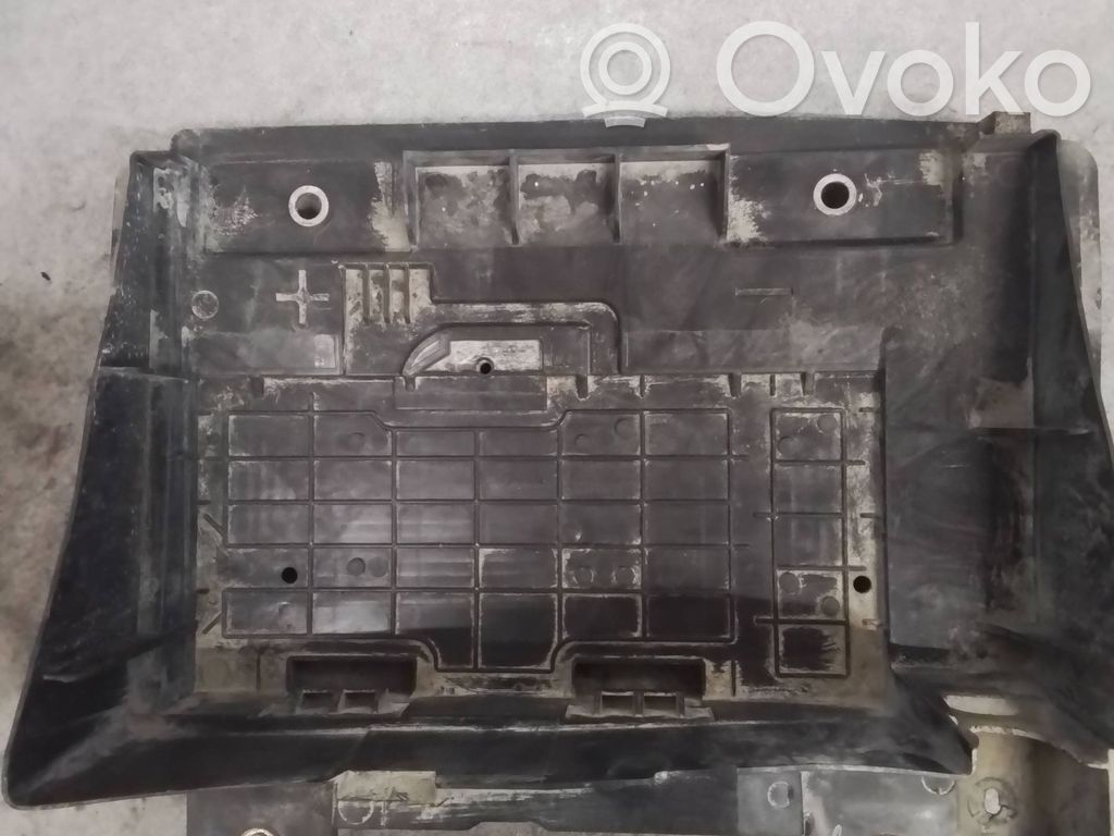 Renault Master III Bridă fixare baterie 