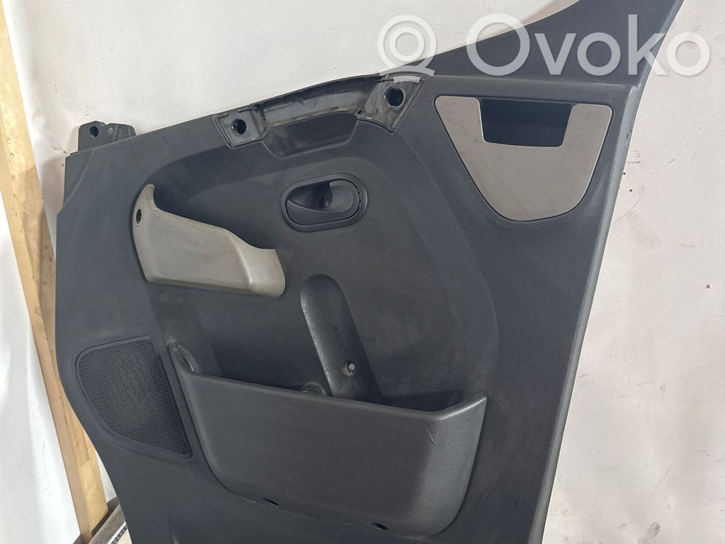 Renault Master III Etuoven verhoilu 