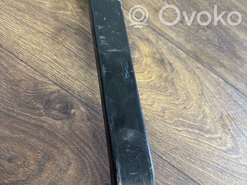 Loading door check strap stopper   904708189R
