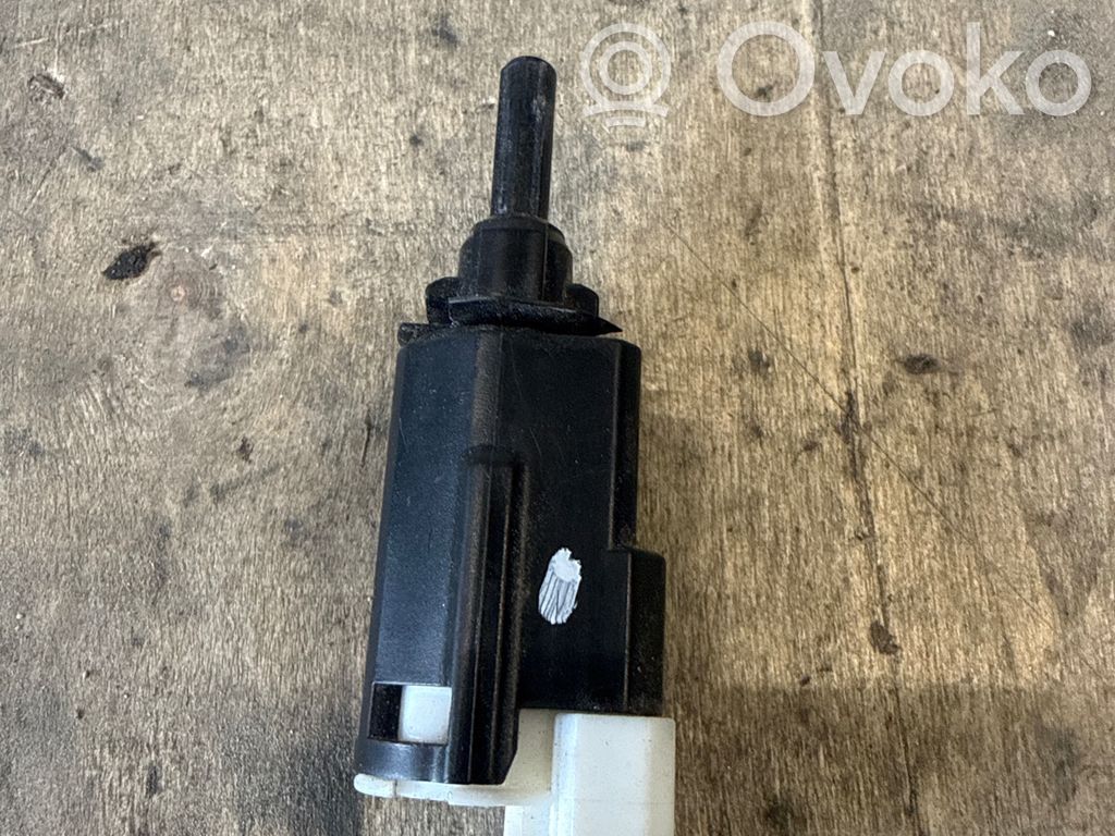 Nissan NV400 Interruptor sensor del pedal de freno 