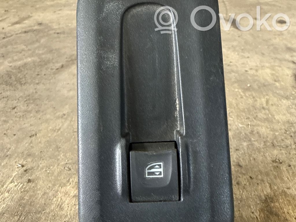 Nissan NV400 Electric window control switch 