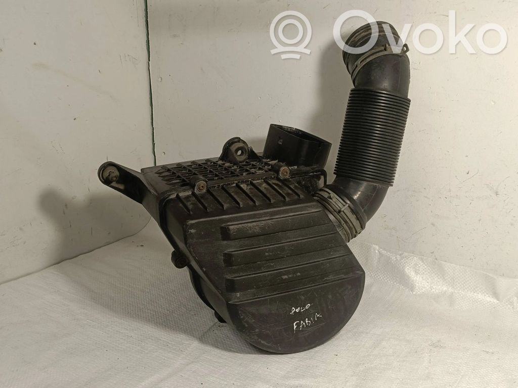 Volkswagen Polo V 6R Obudowa filtra powietrza 