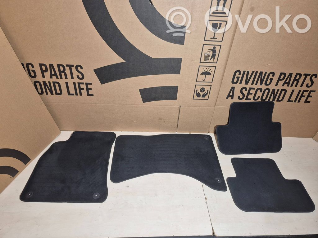 Audi A4 S4 B8 8K Auton lattiamattosarja 