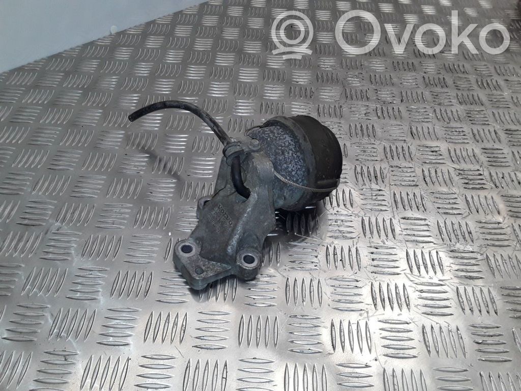 Volvo XC90 Engine mounting bracket 