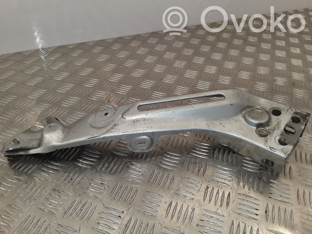 Peugeot 807 Front bumper mounting bracket 