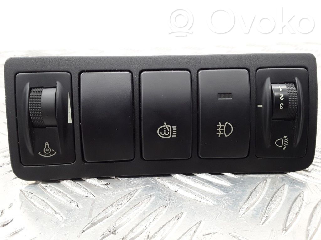 Hyundai Sonata Przełącznik świateł 