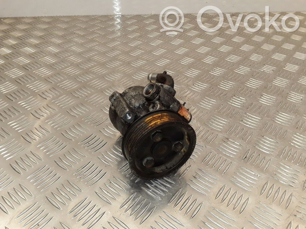 Iveco Daily 35 - 40.10 Pompa servosterzo 