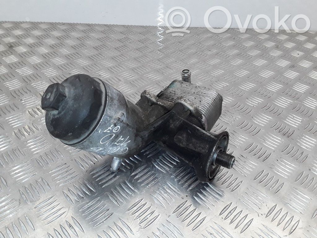 Opel Combo C Öljynsuodattimen kannake 