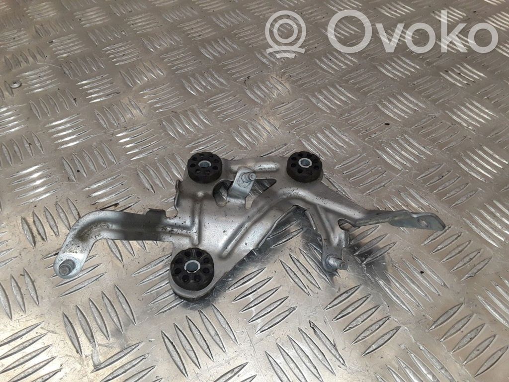 BMW 3 E92 E93 ABS pump bracket 
