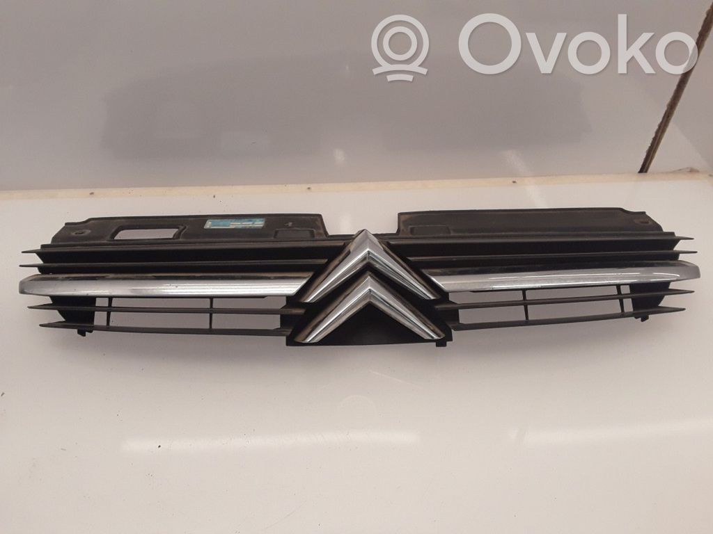 Citroen C5 Front bumper upper radiator grill 
