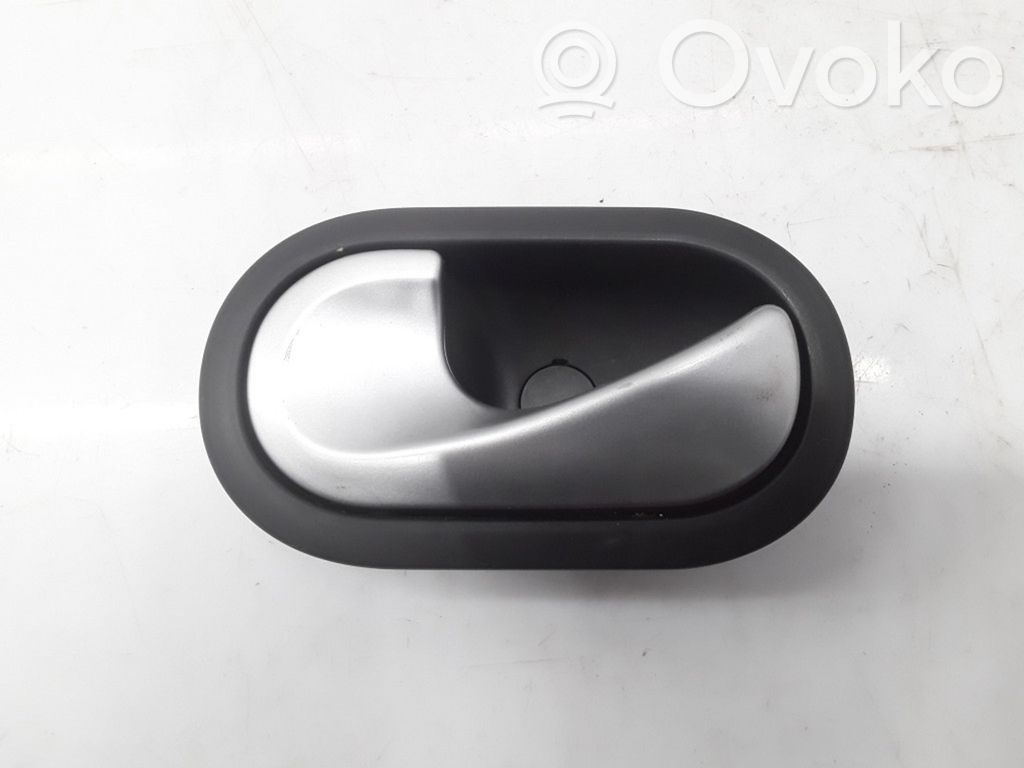 Renault Clio III Rankenėlė atidarymo vidinė 