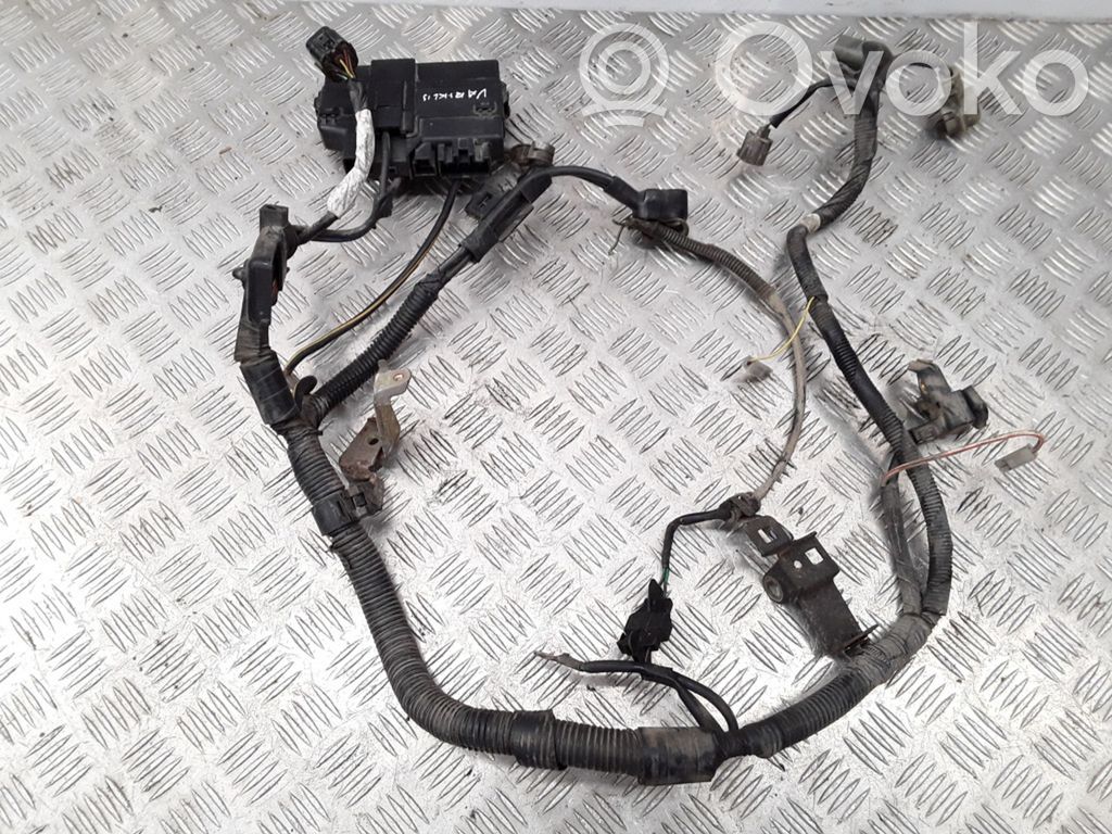 Mazda Demio Dzinēja vadu instalācija 