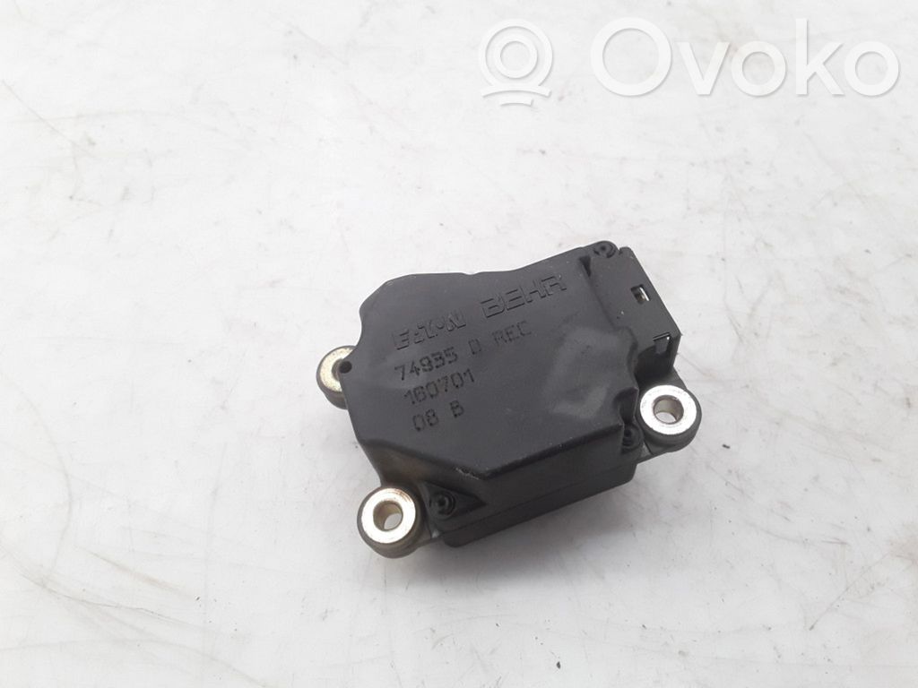 Volvo S60 Oro sklendės varikliukas 
