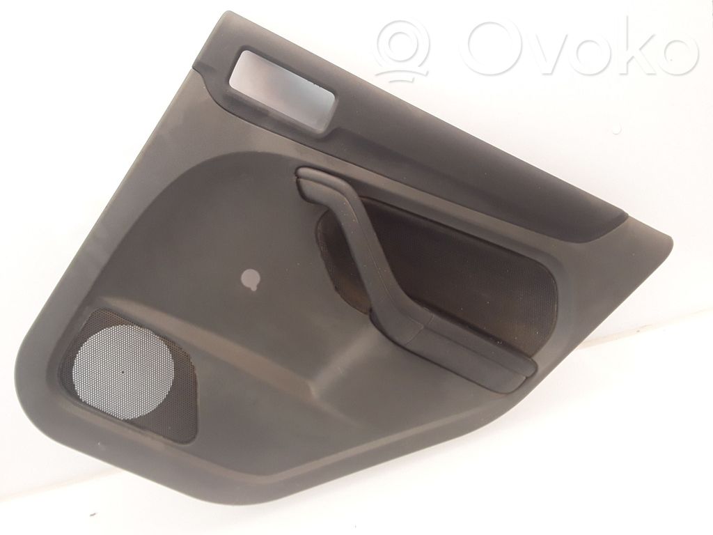 Ford Focus Apšuvums aizmugurējām durvīm 