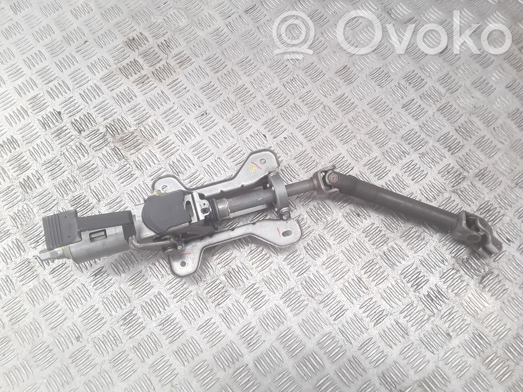 Mazda 2 Vairo rato ašis 