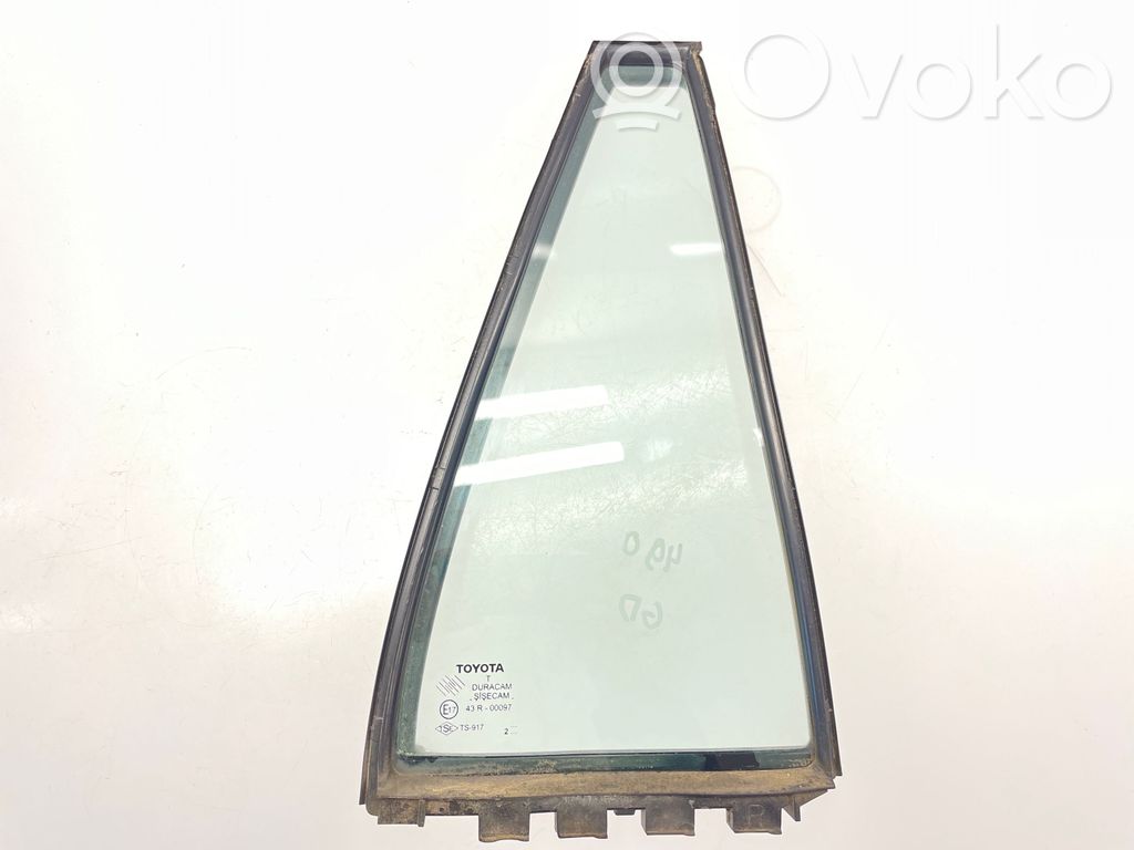 Ventanilla de ventilación de la puerta trasera   6818913080