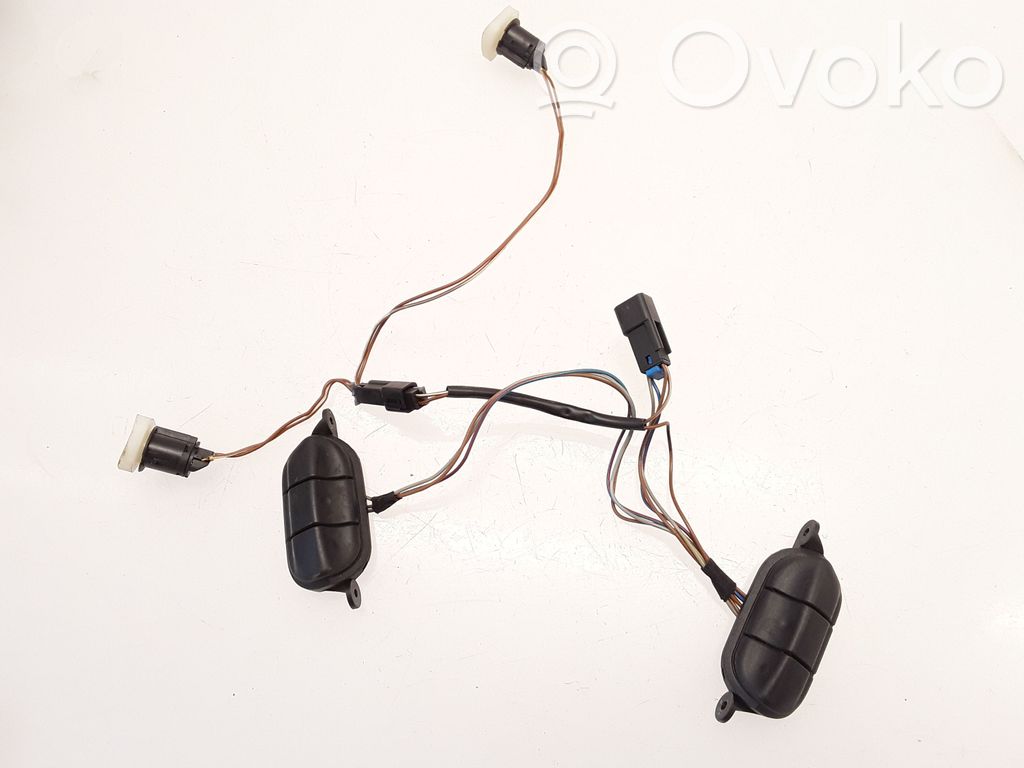 Opel Omega B1 Steering wheel buttons/switches 