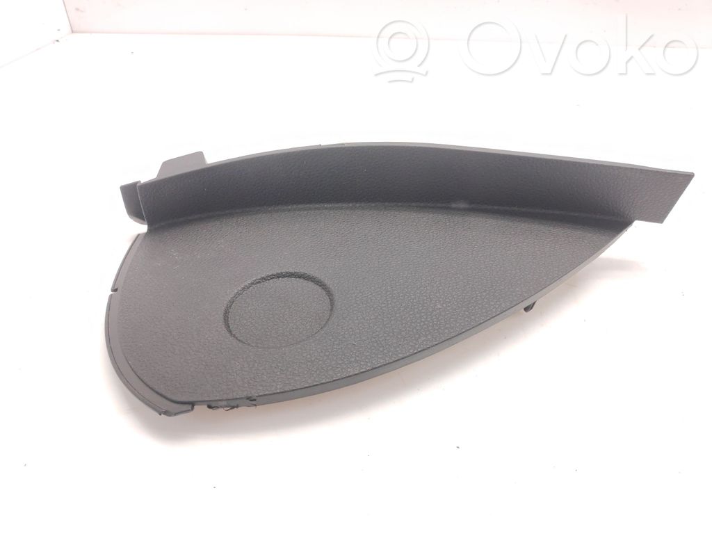 BMW 1 E81 E87 Dashboard side end trim 