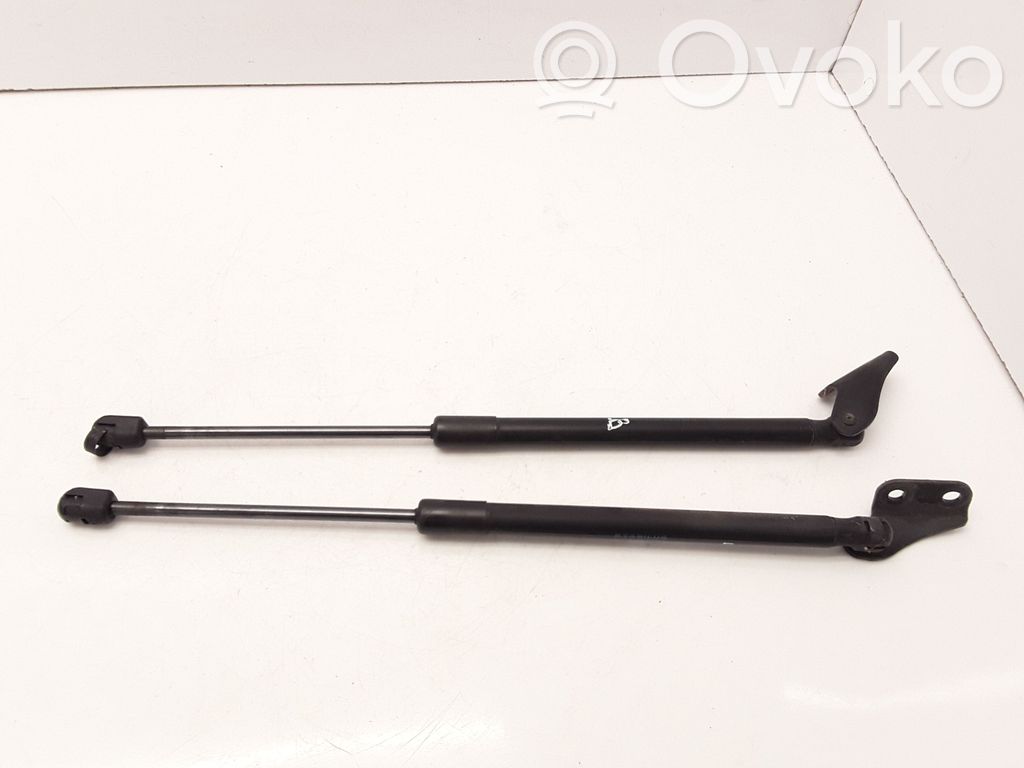 Suzuki Swift I Tailgate/trunk strut/damper 