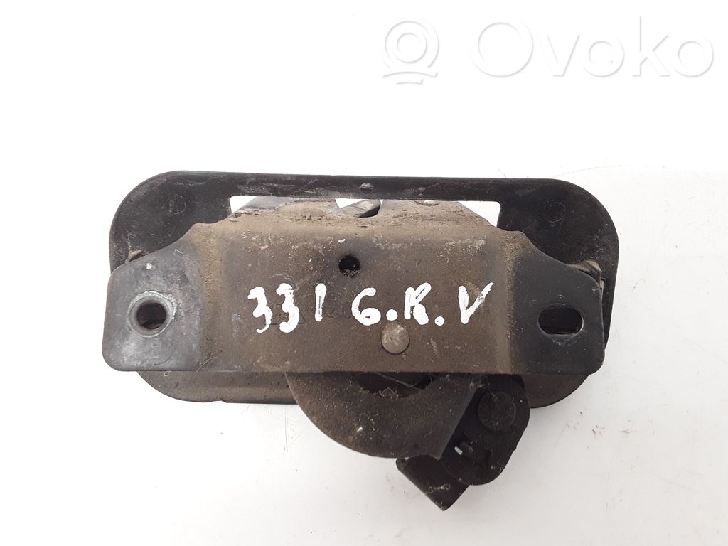 Loading door lock