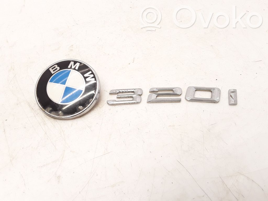 BMW 3 E92 E93 Gamintojo ženkliukas/ modelio raidės 