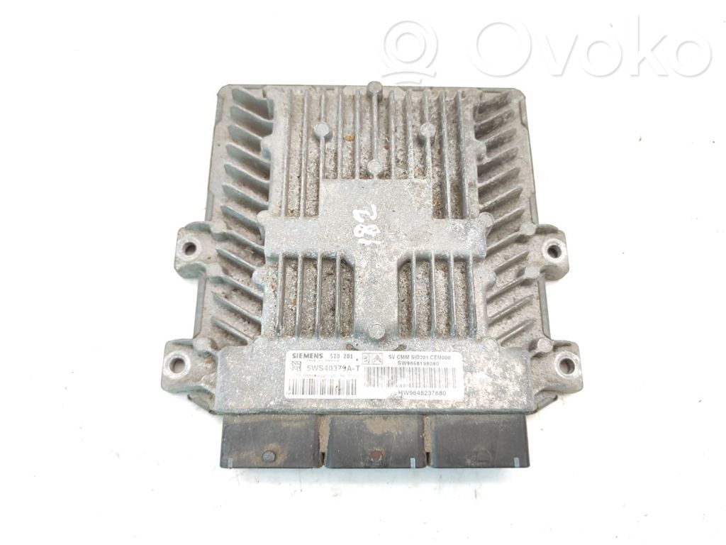 Peugeot 607 Engine control unit/module 
