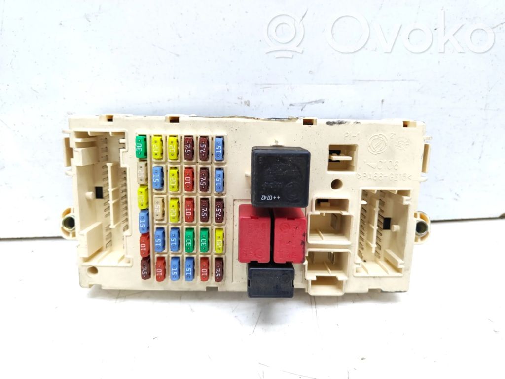Lancia Thesis Fuse module 