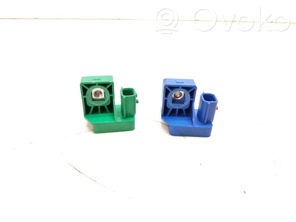 Renault Laguna III Airbagsensor Crashsensor Drucksensor 