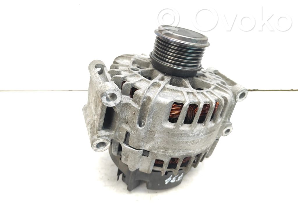 Volkswagen Golf VII Alternator 