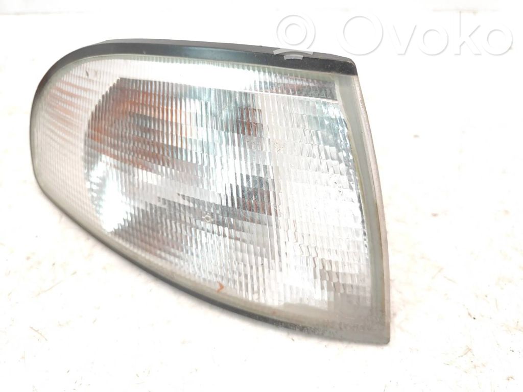 Audi A4 S4 B5 8D Front indicator light 